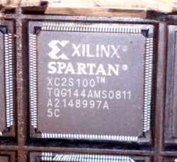XC2S100