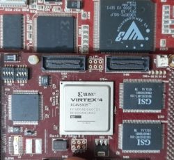 (FPGA Xilinx Virtex 4 (XC4VSX35-10FF668