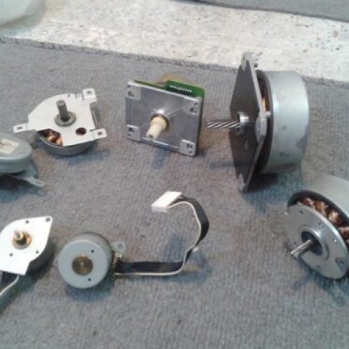 انواع موتور دی سی و استپ موتور