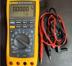 مولتی متر حرفه ای فلوک مدل Fluke 189