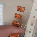 خازن الکترولیت 220uf-50V