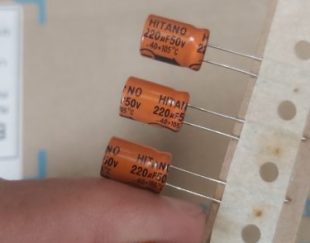 خازن الکترولیت 220uf-50V